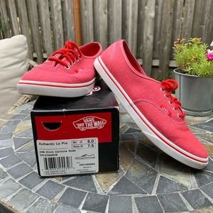 Vans Authentic Lo Pro Sneaker - LIKE NEW!!!